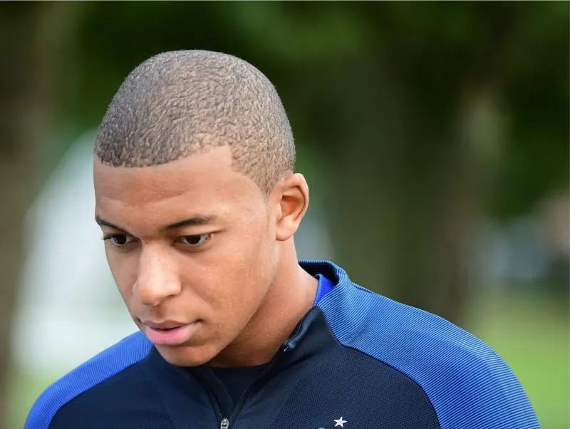 Faut-il filer les clés à Mbappé ?