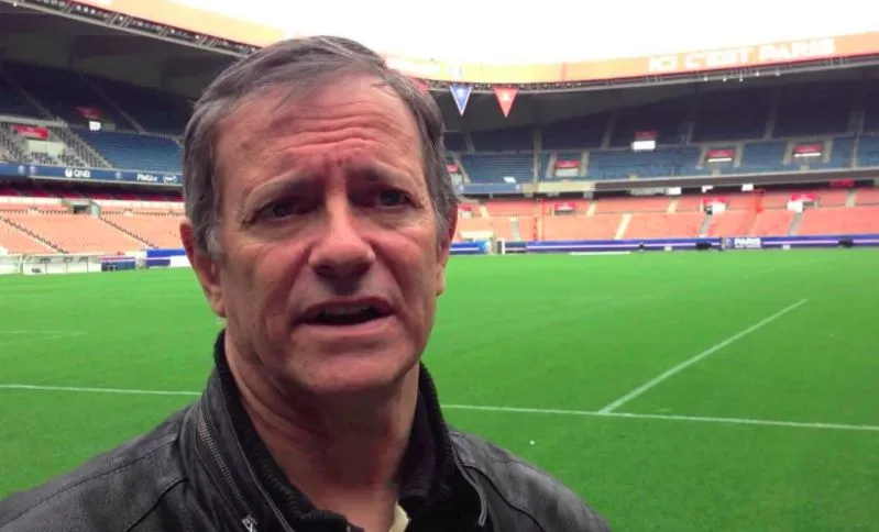 Francis Huster : « Le football me donne le courage de vivre »