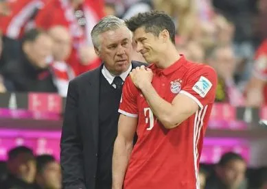 Lewandowski absent face au Real