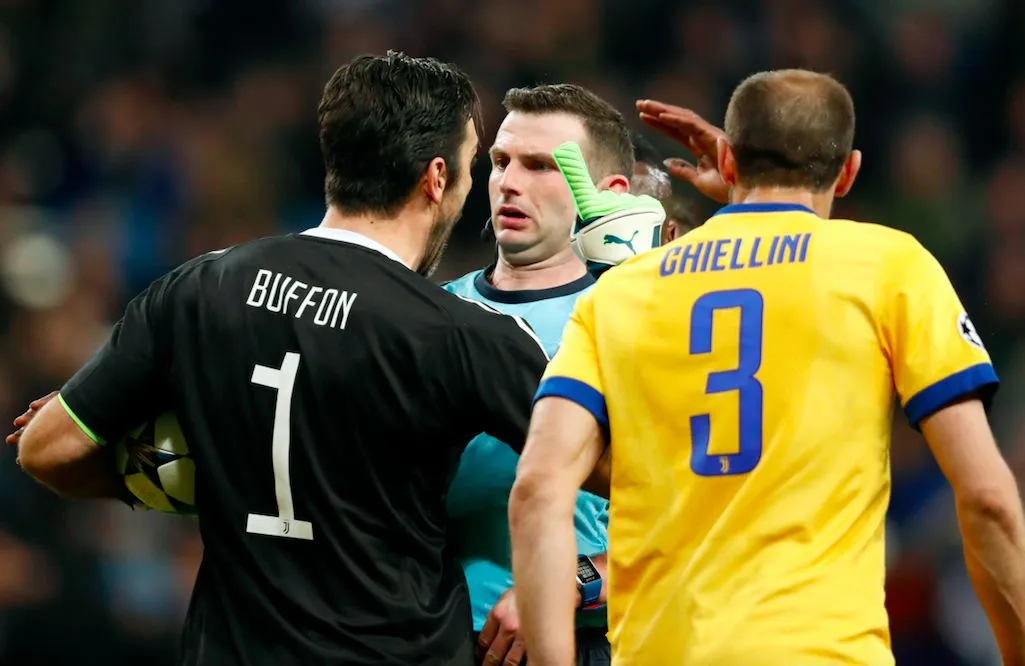 Buffon s&rsquo;incline face à son destin