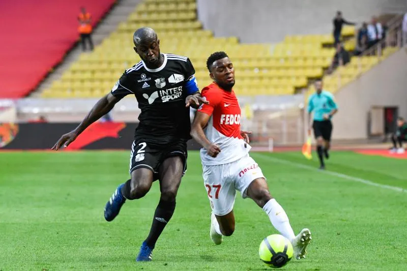 Monaco en panne sèche, Lille coule Metz