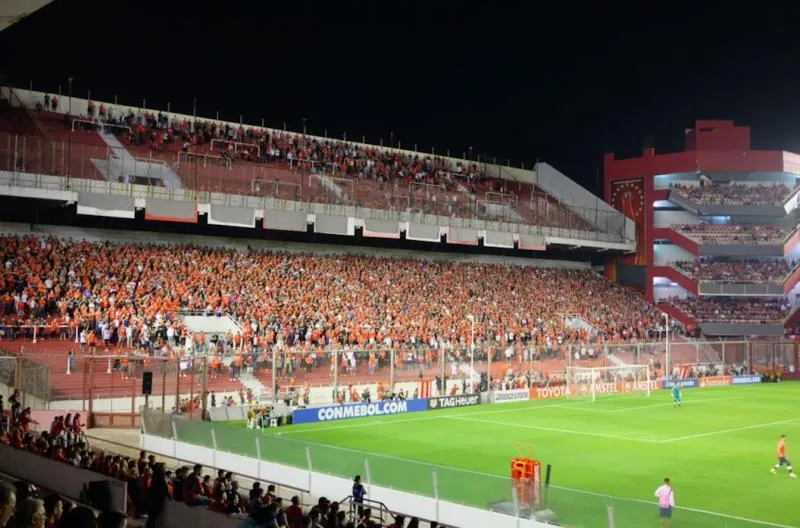 Buenos Ivresse, plongée dans les stades de Buenos Aires