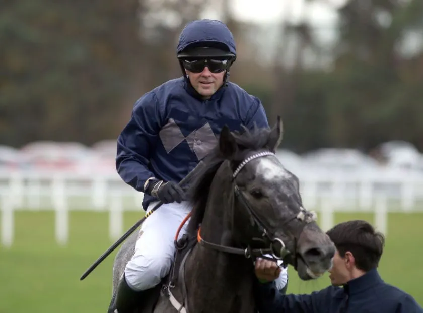 Pourquoi Michael Owen sera le premier homme à monter à cheval sur la Lune