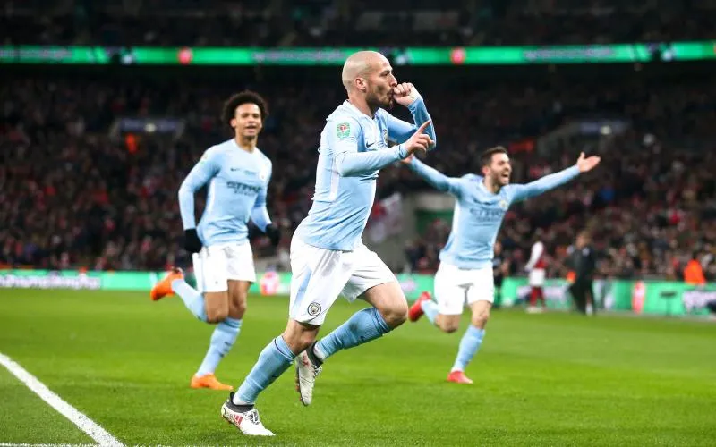 City roule sur Arsenal et remporte la League Cup