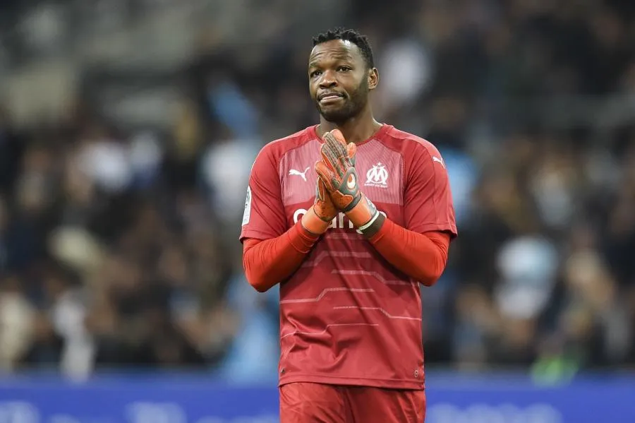 Qui veut la pelure de Mandanda ?