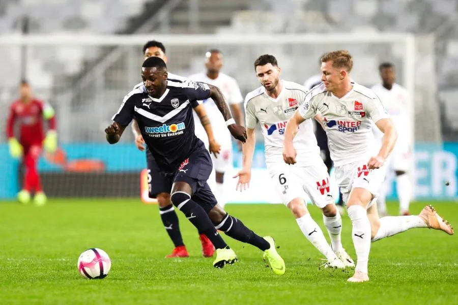 Bordeaux laisse filer deux points contre Amiens