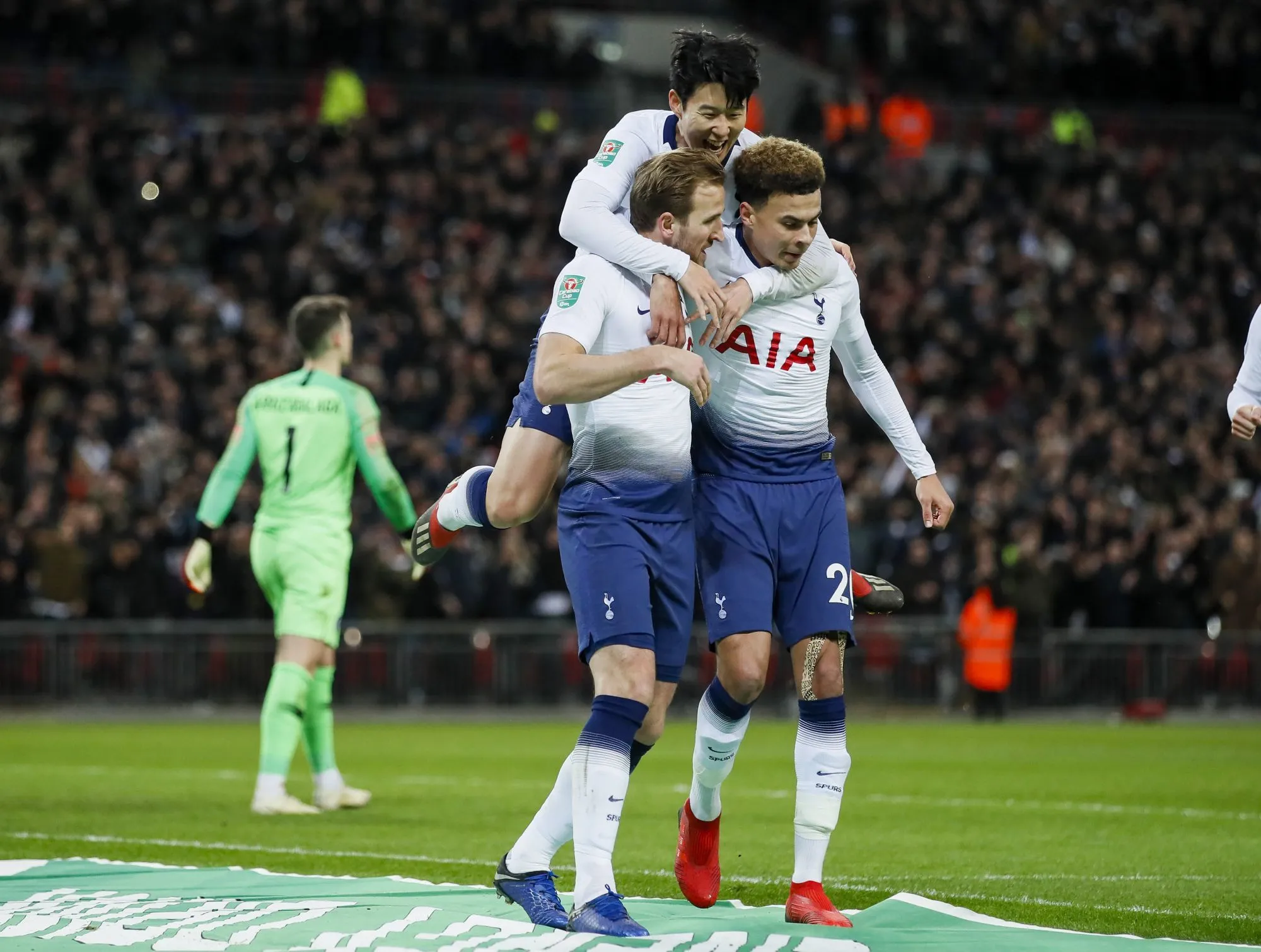 Tottenham s&rsquo;offre la première bataille