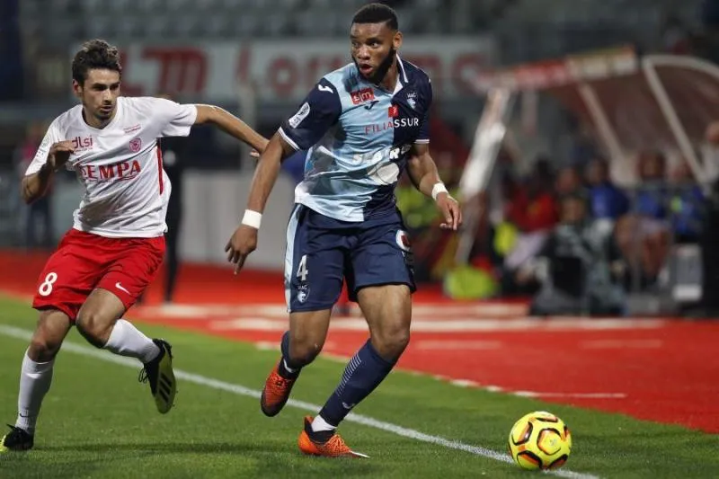 Lorient rit, Nancy pleure