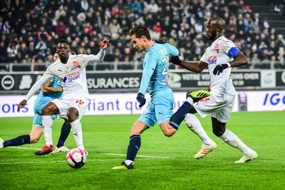 Thauvin au triple galop sur la Licorne