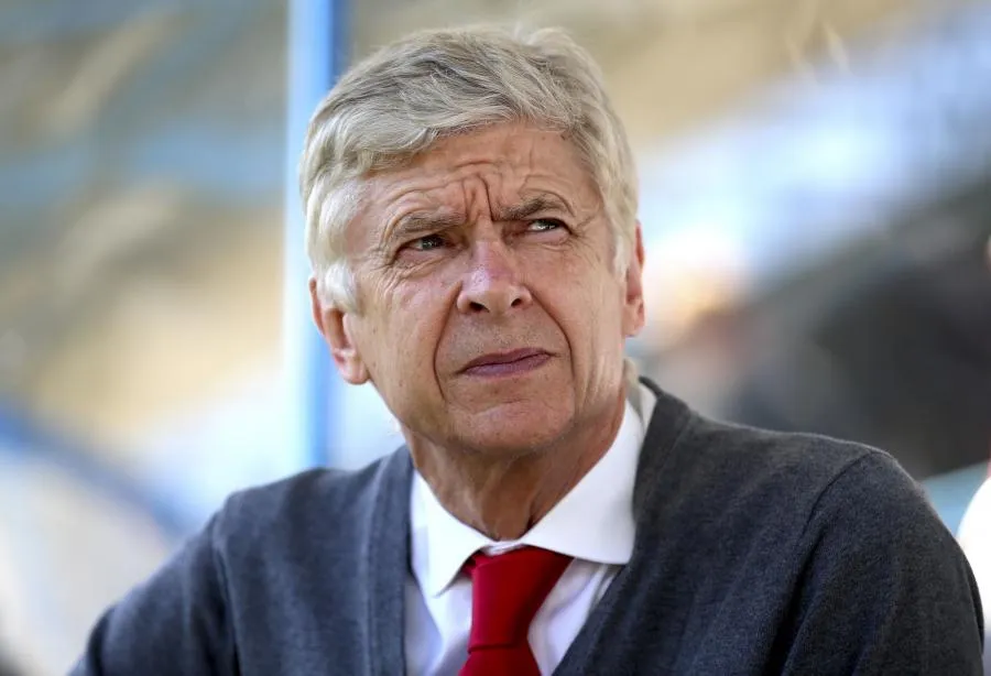 Arsène Wenger sur le banc de Manchester United, seriously ?