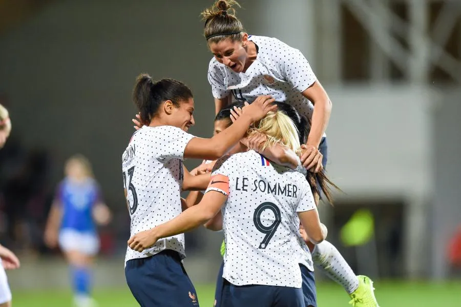 Quatre à la suite pour les Bleues face à l&rsquo;Islande