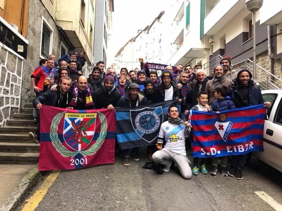 À Bayonne, la peña SD Eibar vibre devant l&rsquo;impossible