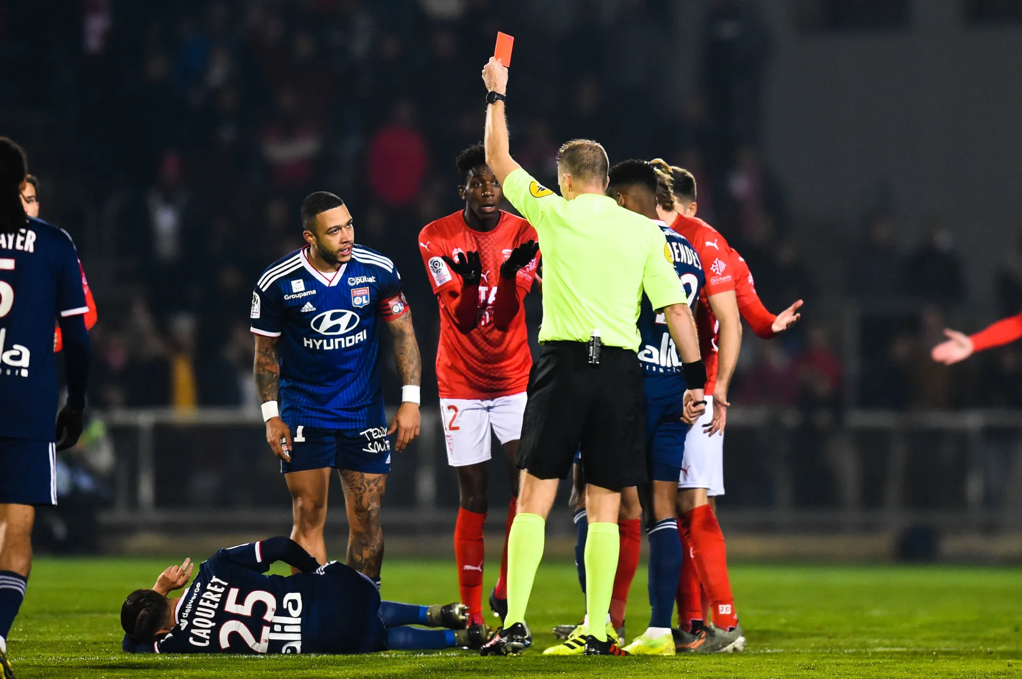 Nîmes laisse l&rsquo;OL se remettre en confiance