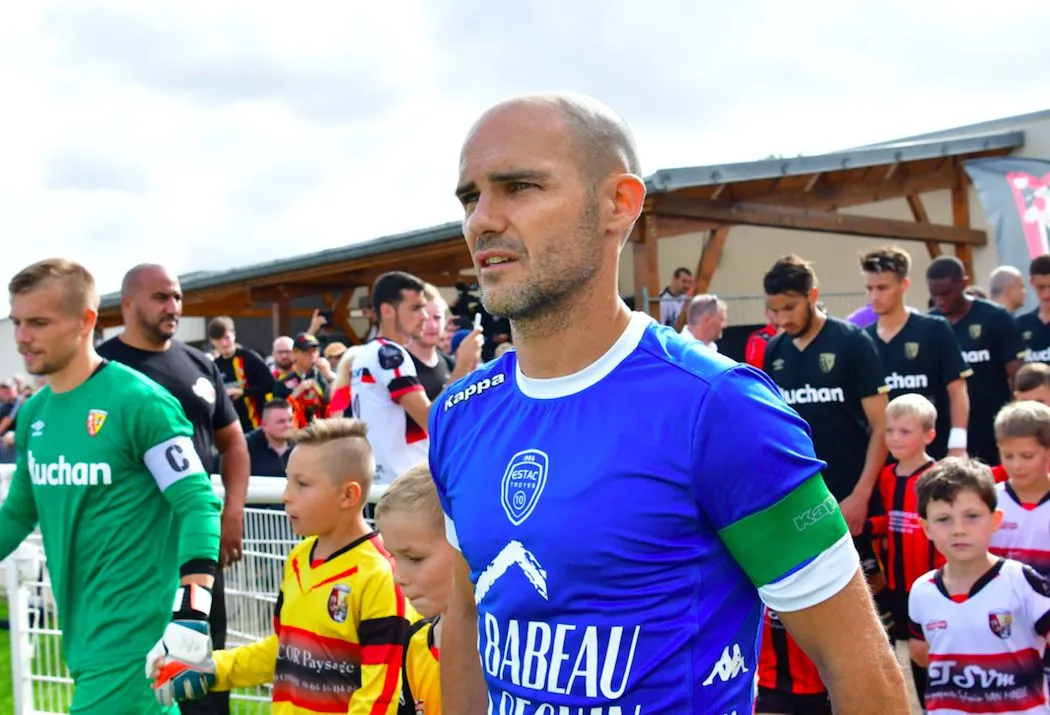 L&rsquo;individu qui n&rsquo;a pas voté pour Benjamin Nivet est toujours en fuite