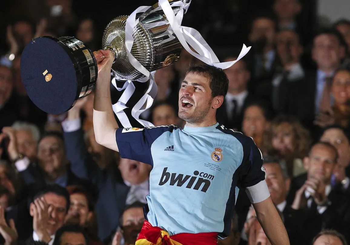 Quelle place faut-il donner à Iker Casillas dans l’histoire du foot ?