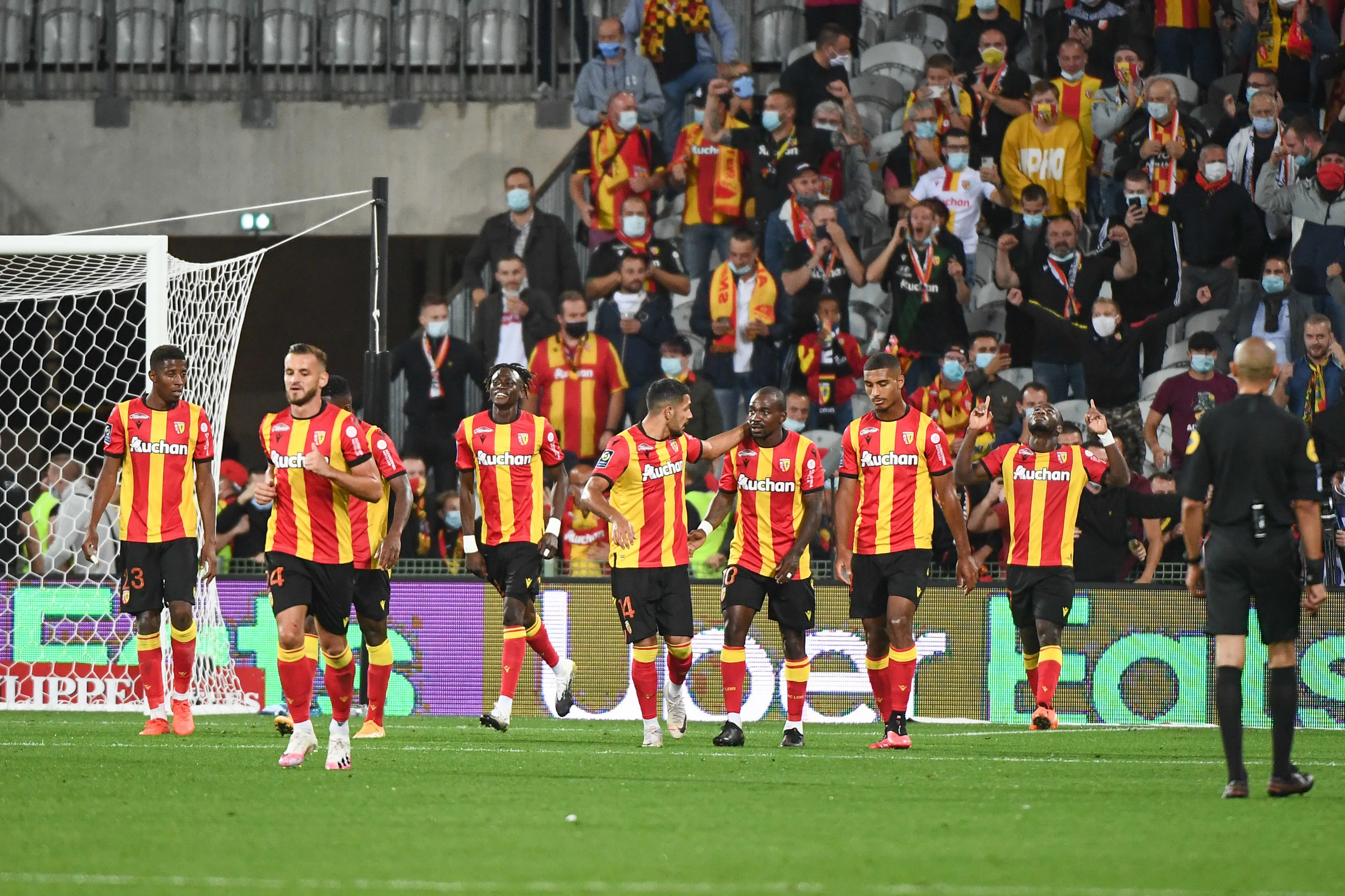 Lens mine le moral du PSG