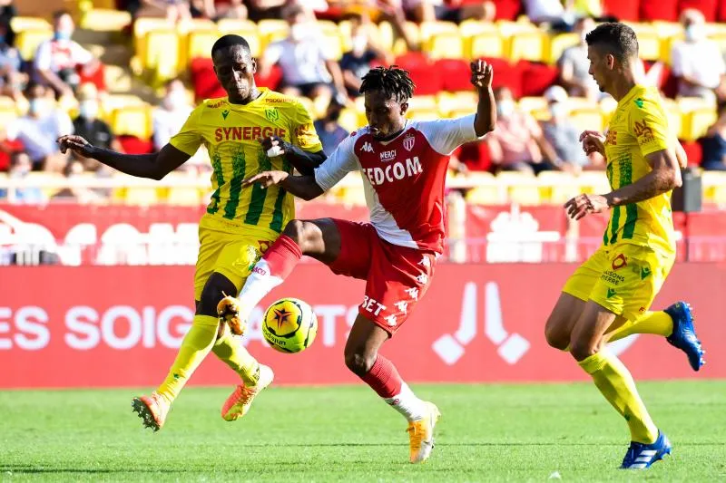 Monaco plume les Canaris