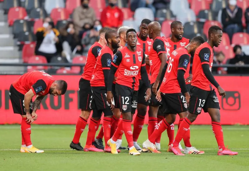 Niort garde la tête, Guingamp fait tomber Grenoble