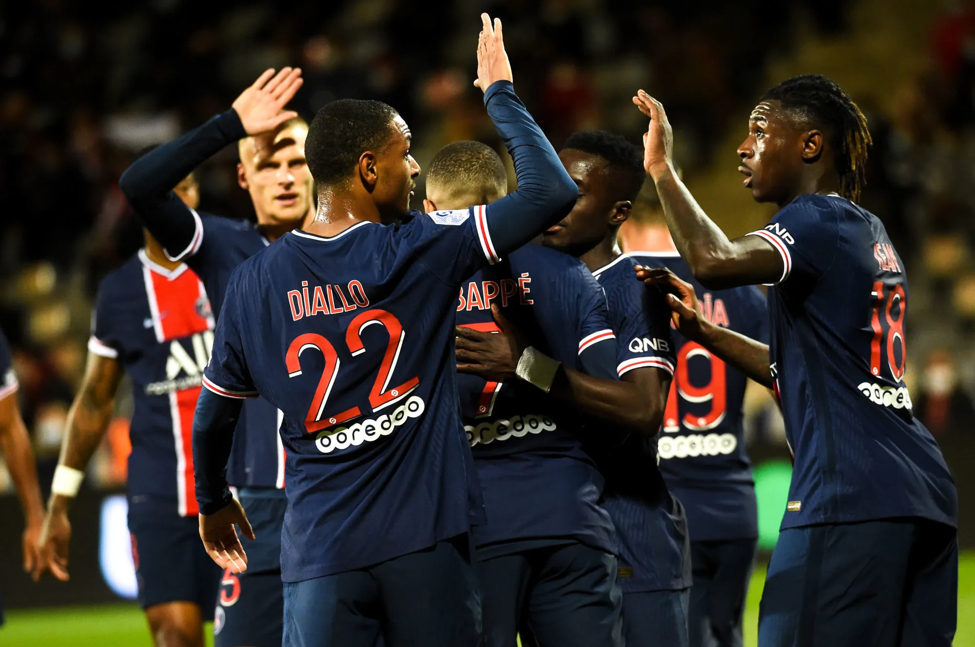 Le Paris Saint-Germain redevient leader grâce à sa victoire sur Nîmes