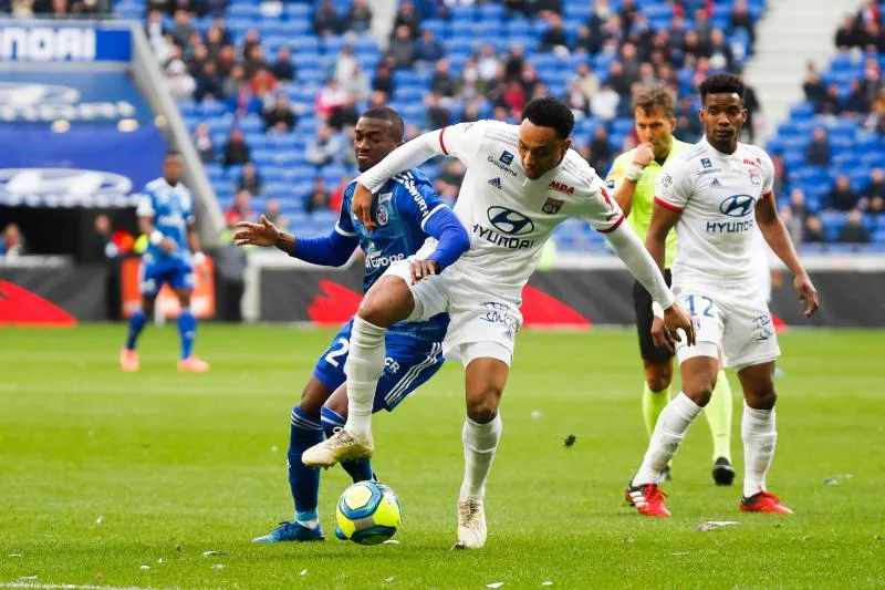 Lyon évite le pire contre Strasbourg