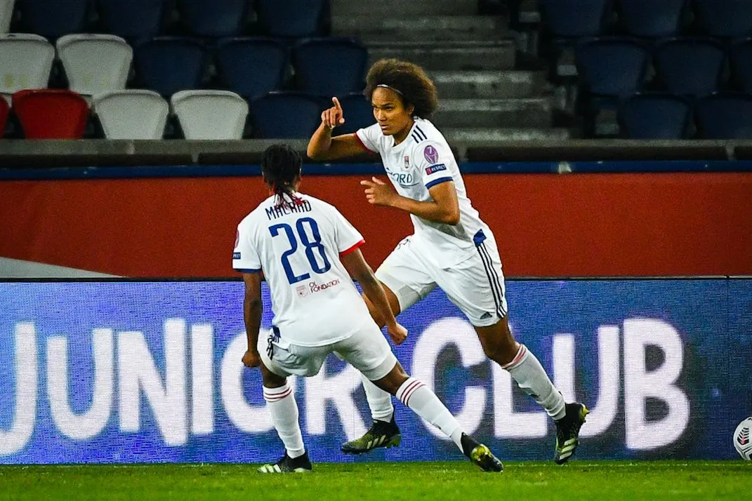 Wendie Renard délivre encore l&rsquo;OL face au PSG