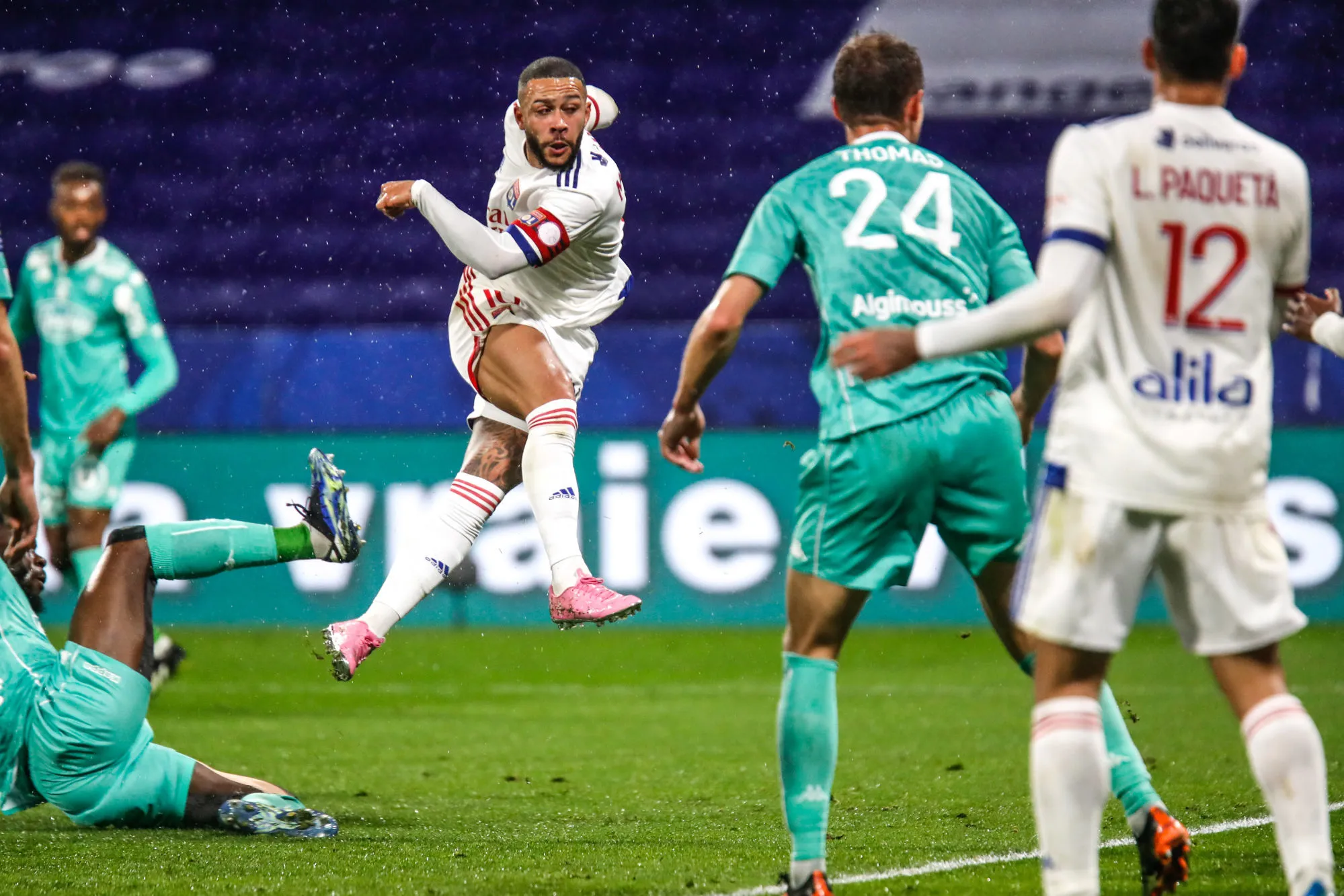 L&rsquo;OL se ressaisit contre Angers