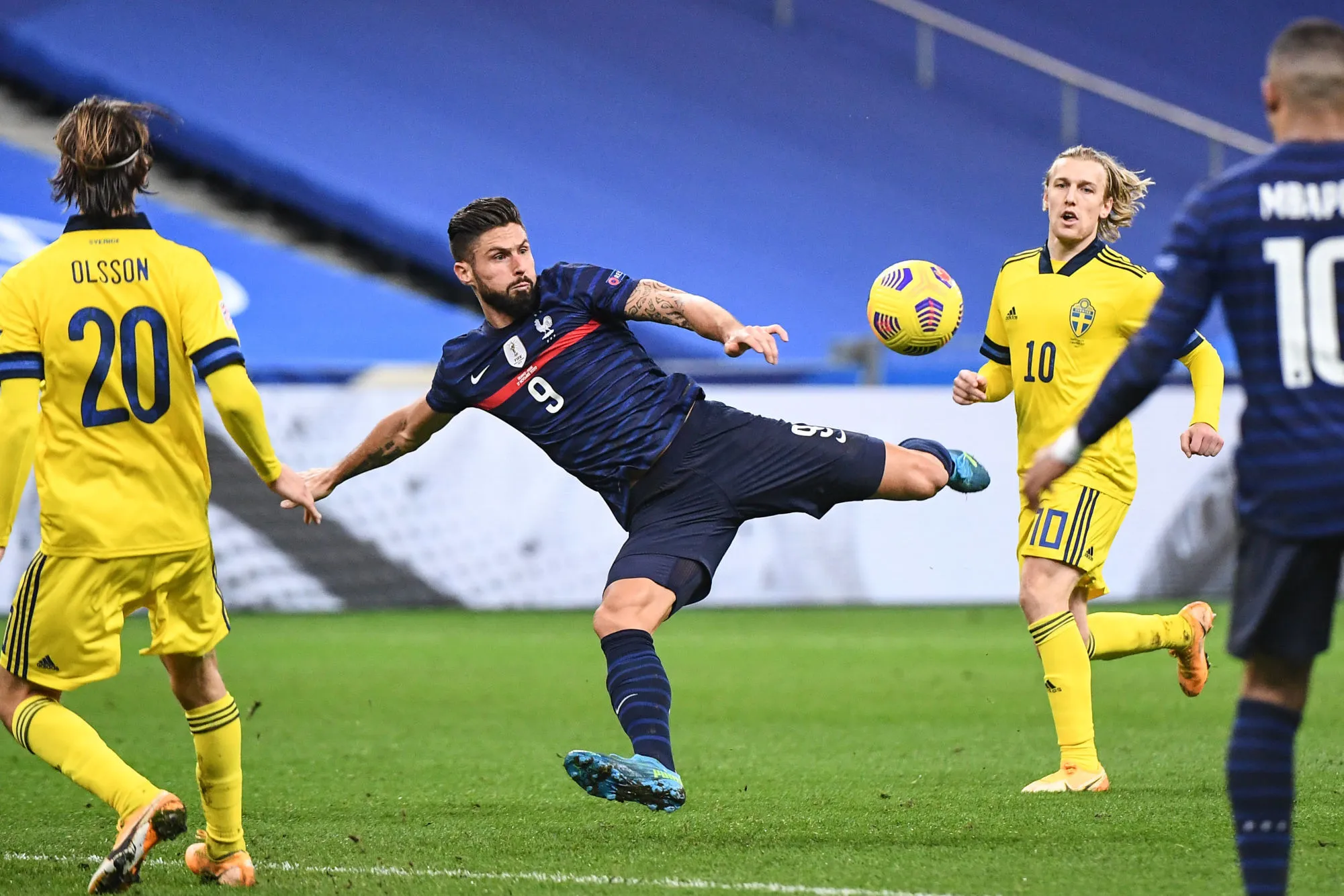 Les Bleus terminent bien 2020 en éparpillant la Suède