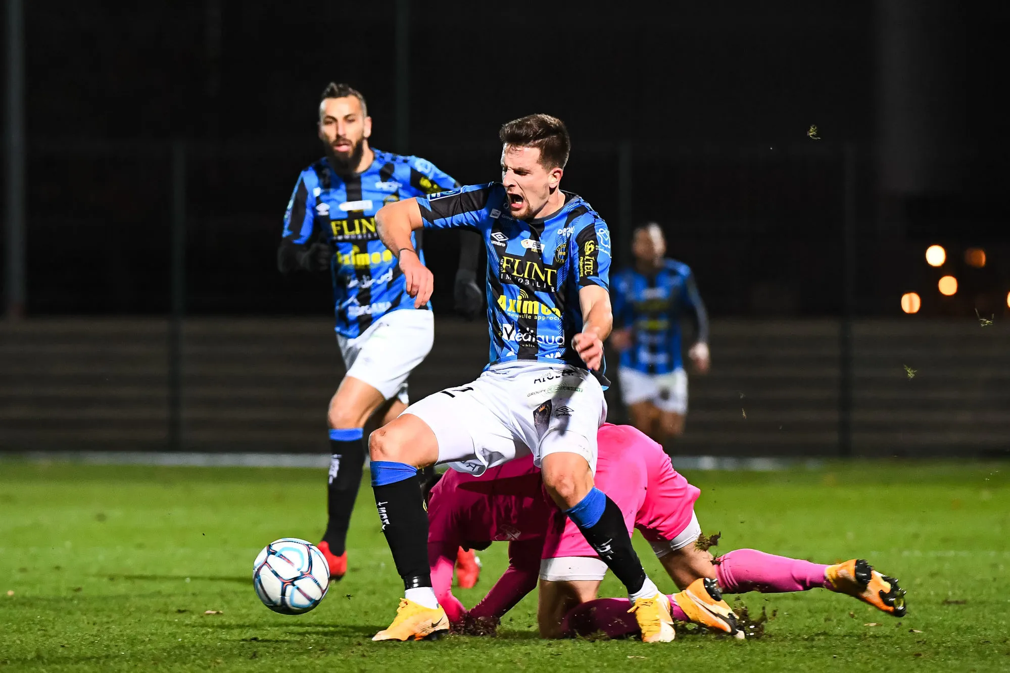 Chambly plonge Rodez dans l&rsquo;angoisse, Toulouse revit