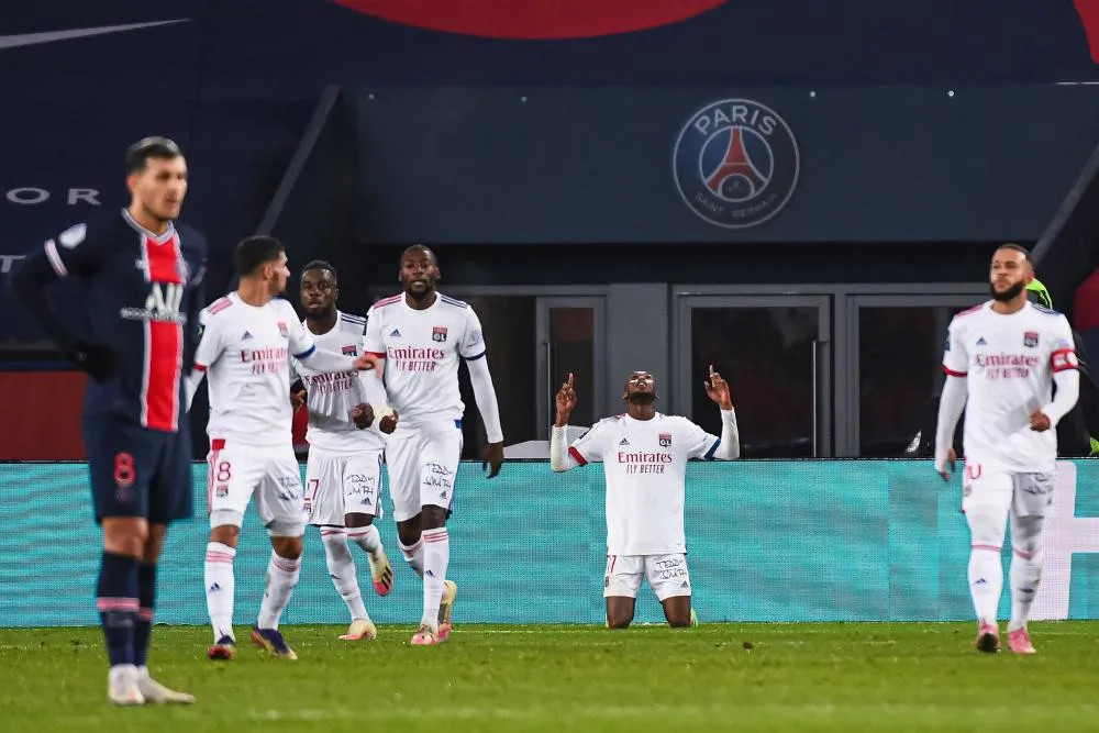 Lyon s&rsquo;impose face au PSG au Parc des Princes en Ligue 1