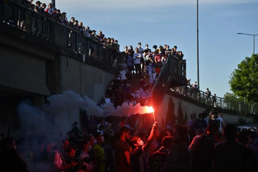 À Toulouse, les fumigènes sont de sortie