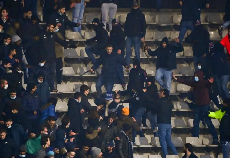 Paris FC-Lyon : dehors les cons !