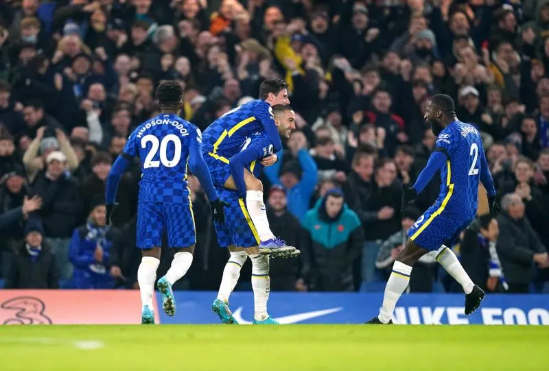 Chelsea surclasse Tottenham et retrouve le sourire