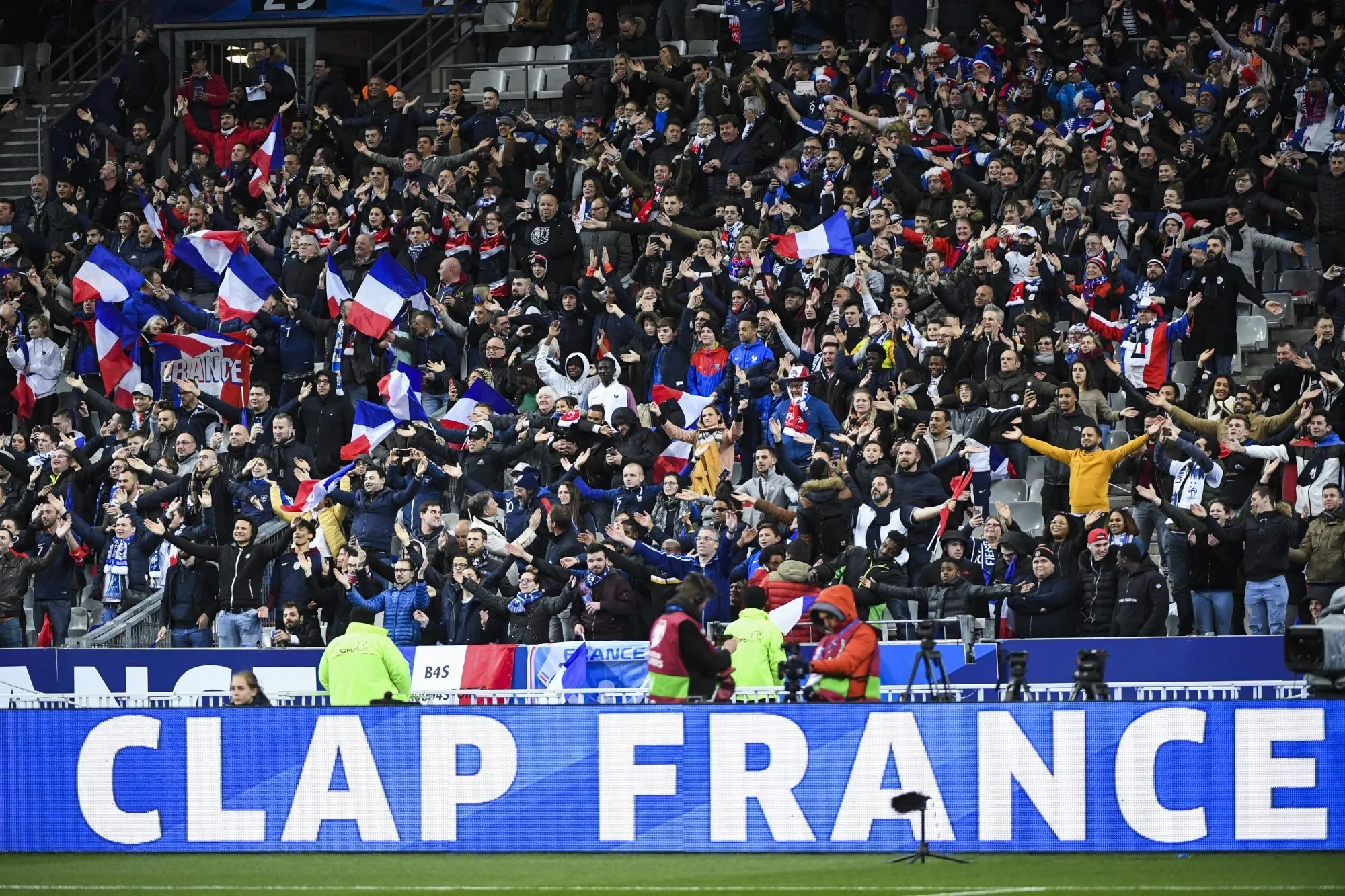 Que deviens-tu le clapping, star de l&rsquo;Euro 2016 ?