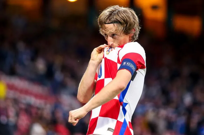 Luka Modrić, extérieur cuir