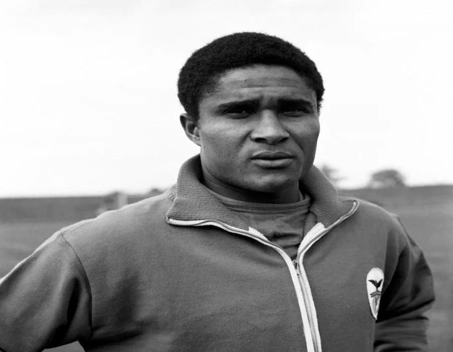 Un jour, un transfert : Eusébio au Benfica Lisbonne : la «<span style="font-size:50%">&nbsp;</span>Rute<span style="font-size:50%">&nbsp;</span>» semée d&#8217;embûches