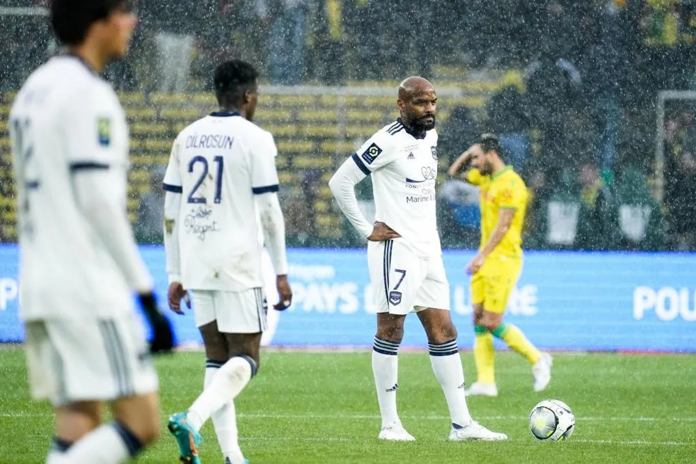 Girondins de Bordeaux : Les deux pieds dans le vide