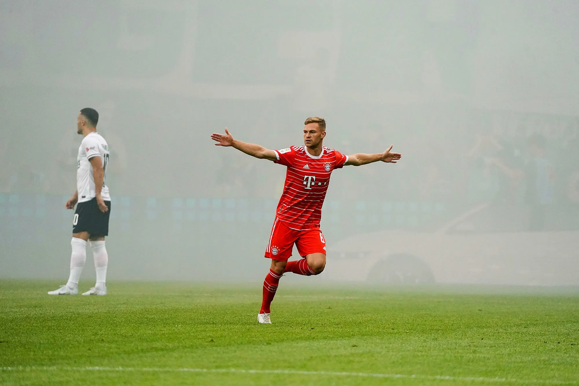 Le Bayern pulvérise Francfort en ouverture du championnat