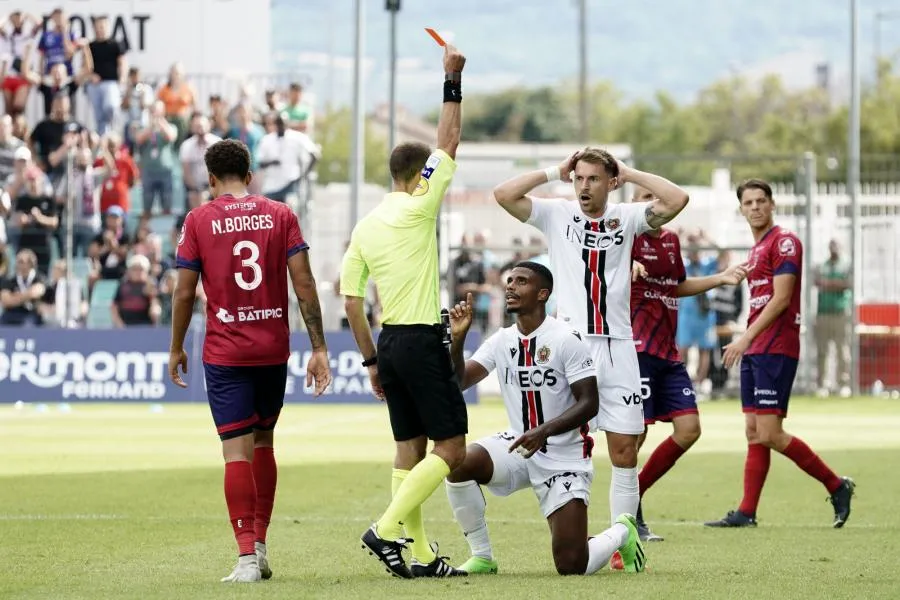 Alerte cartons rouges sur la Ligue 1