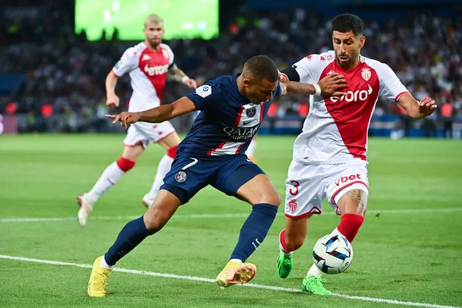 Monaco tient tête à Paris