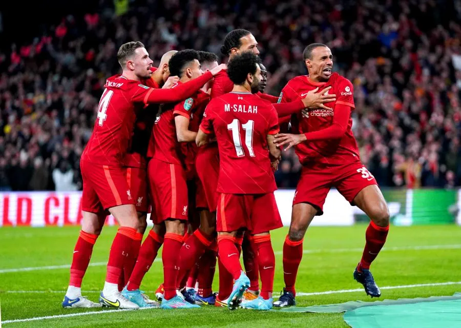 Liverpool remporte la League Cup après une finale dantesque