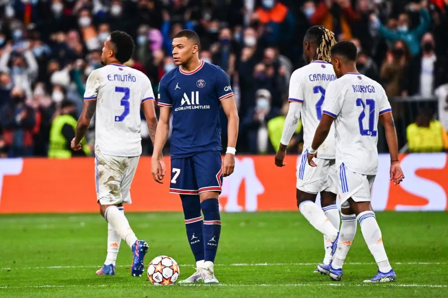 Paris se saborde et offre la qualification au Real