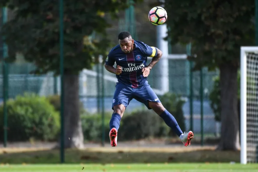 Kévin Rimane : «<span style="font-size:50%">&nbsp;</span>Le PSG a sacrifié sa formation<span style="font-size:50%">&nbsp;</span>»