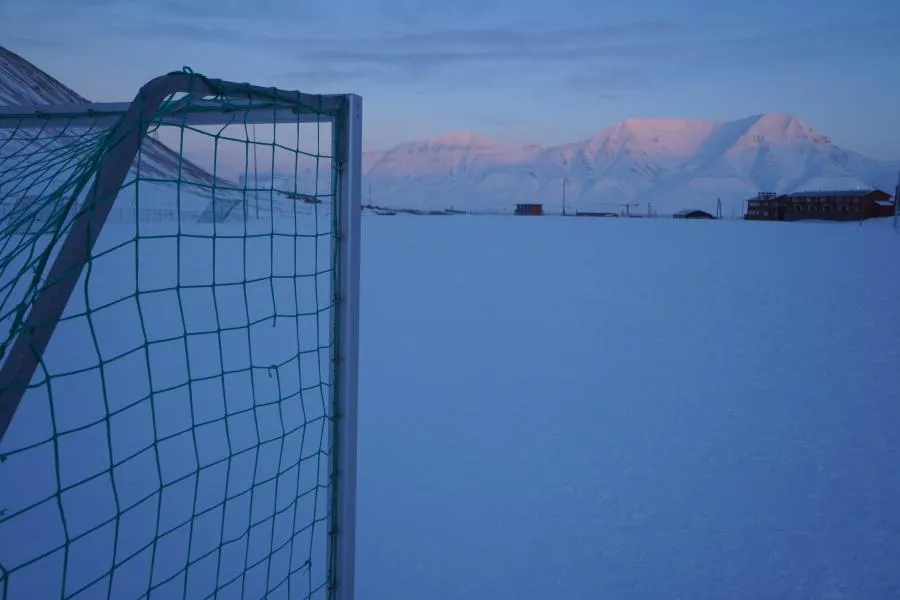 Longyearbyen-Barentsburg : le vrai derby du Nord se joue à Svalbard