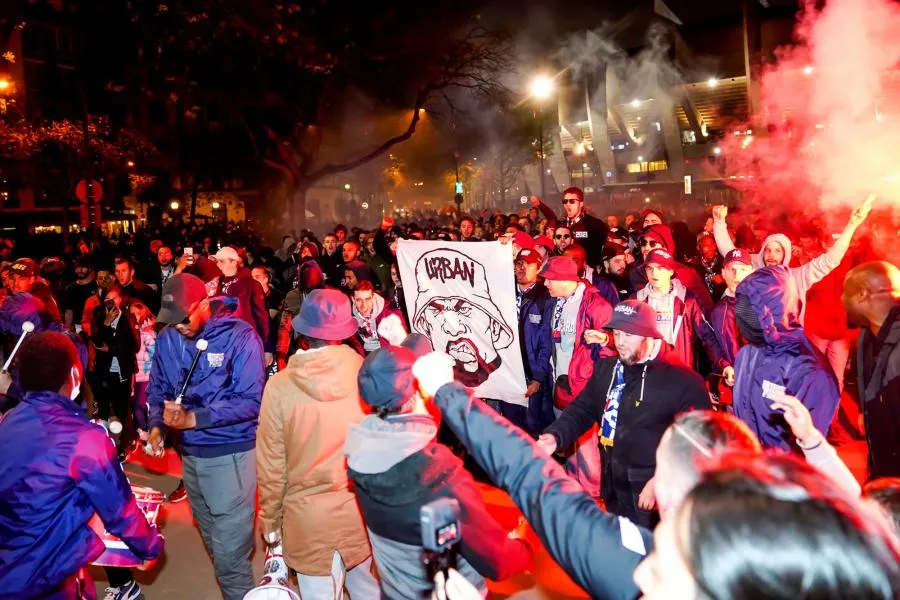 PSG : On était à la fête du titre des ultras devant le Parc des Princes