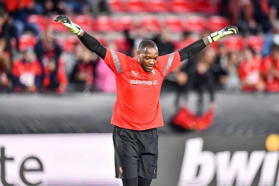 Steve Mandanda, adopté à Rennes et de retour chez les Bleus