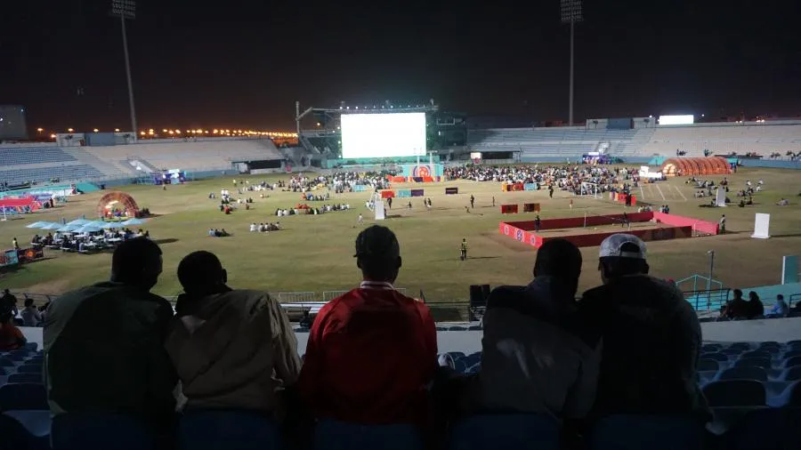 On a regardé Espagne-Allemagne dans la fan zone réservée aux travailleurs migrants dans la Zone Industrielle de Doha