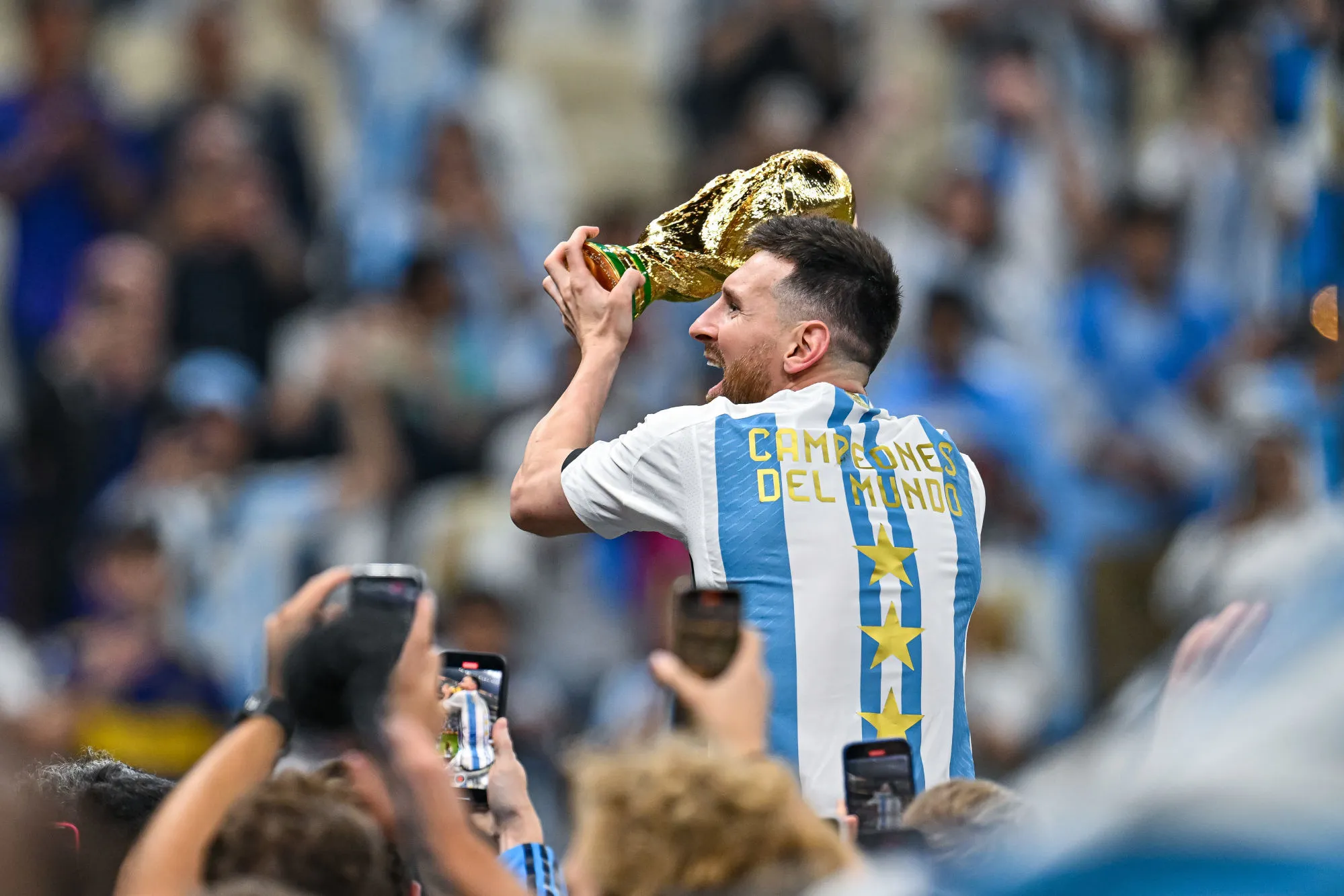 Beto Márcico : «<span style="font-size:50%">&nbsp;</span>Messi est devenu un peu maradonien<span style="font-size:50%">&nbsp;</span>»